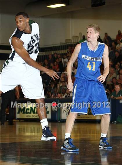 Thumbnail 2 in McNeil vs. Pflugerville photogallery.