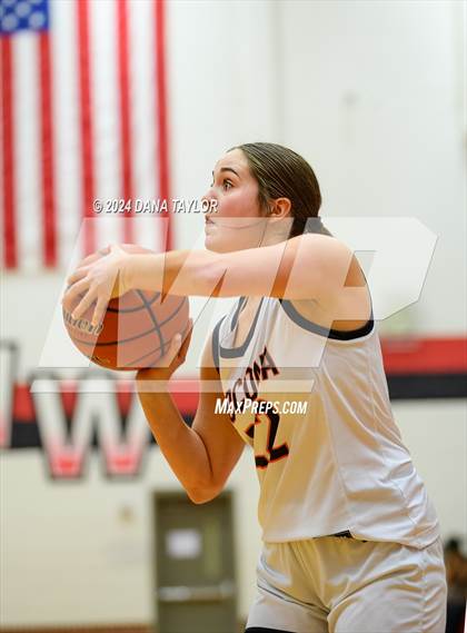 Thumbnail 1 in Nocona vs. Anson (UIL 2A Region II Bi-District Championship) photogallery.