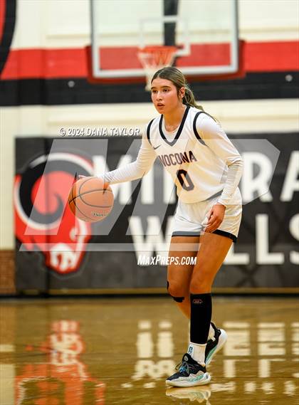Thumbnail 1 in Nocona vs. Anson (UIL 2A Region II Bi-District Championship) photogallery.