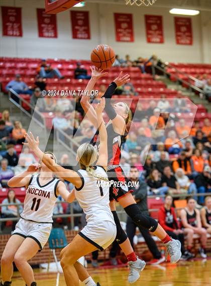Thumbnail 2 in Nocona vs. Anson (UIL 2A Region II Bi-District Championship) photogallery.