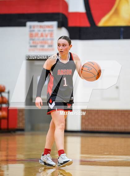 Thumbnail 1 in Nocona vs. Anson (UIL 2A Region II Bi-District Championship) photogallery.