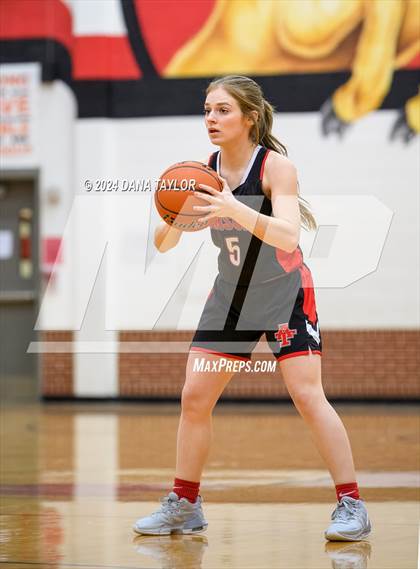 Thumbnail 3 in Nocona vs. Anson (UIL 2A Region II Bi-District Championship) photogallery.