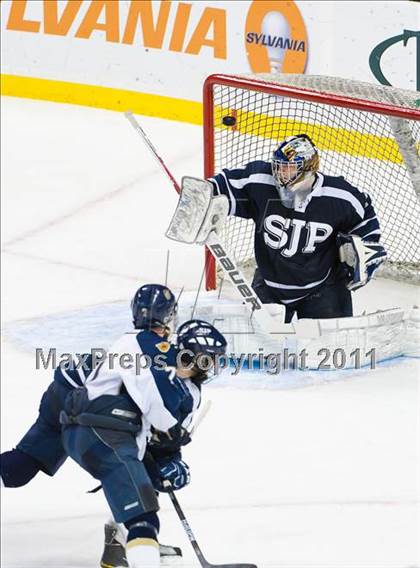 Thumbnail 3 in Malden Catholic vs St. John's Prep (MIAA Super 8 Final) photogallery.