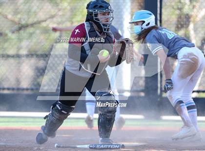Thumbnail 1 in Oaks Christian vs. El Camino Real photogallery.