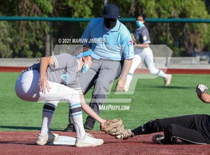 Thumbnail 3 in Oaks Christian vs. El Camino Real photogallery.