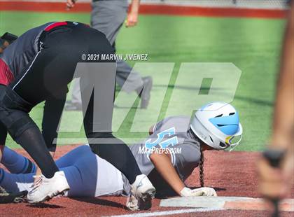 Thumbnail 3 in Oaks Christian vs. El Camino Real photogallery.