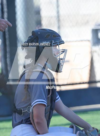 Thumbnail 3 in Oaks Christian vs. El Camino Real photogallery.