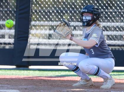 Thumbnail 2 in Oaks Christian vs. El Camino Real photogallery.