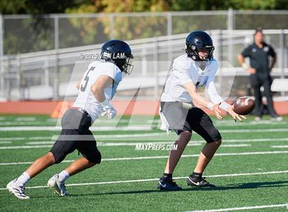 Thumbnail 2 in Archbishop Mitty @ Acalanes photogallery.