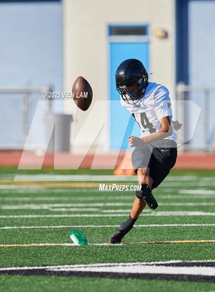 Thumbnail 1 in Archbishop Mitty @ Acalanes photogallery.