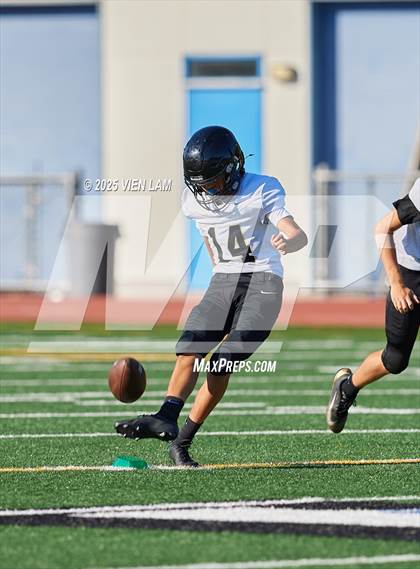 Thumbnail 3 in Archbishop Mitty @ Acalanes photogallery.
