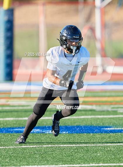 Thumbnail 1 in Archbishop Mitty @ Acalanes photogallery.