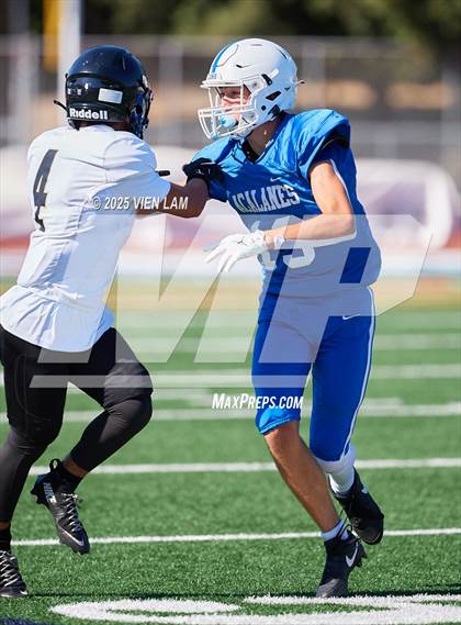 Thumbnail 1 in Archbishop Mitty @ Acalanes photogallery.