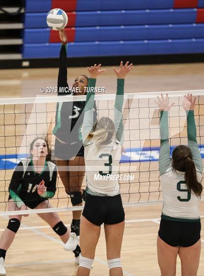 Thumbnail 2 in Burley vs Bonneville (4A State Tourn.) photogallery.