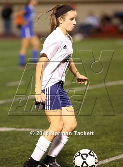 Thumbnail 2 in Kapaun Mt Carmel vs Mill Valley (KSHSAA 5A Semifinal) photogallery.