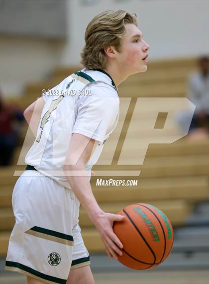 Thumbnail 1 in Mitchell @ Falcon photogallery.