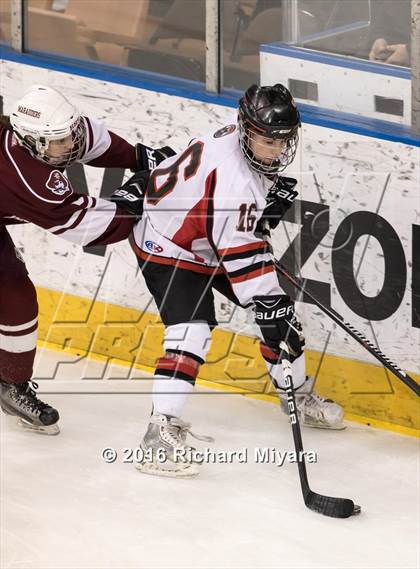 Thumbnail 3 in Hanover vs. Berlin (NHIAA D1 Final) photogallery.