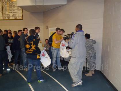 Thumbnail 3 in JV: Clarkston TOC Ceremony photogallery.
