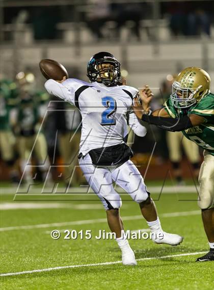 Thumbnail 1 in Hercules @ Moreau Catholic (CIF-NCS D4 Playoffs) photogallery.