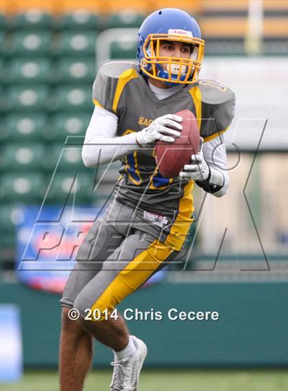 Thumbnail 2 in Indian River vs. Irondequoit (NYSPHSAA Class A Semifinal) photogallery.