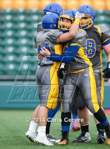 Thumbnail 2 in Indian River vs. Irondequoit (NYSPHSAA Class A Semifinal) photogallery.