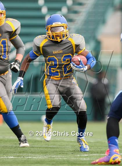Thumbnail 3 in Indian River vs. Irondequoit (NYSPHSAA Class A Semifinal) photogallery.