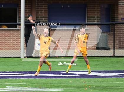 Thumbnail 2 in Walsh Jesuit vs. Aurora (OHSAA D1 District Final) photogallery.