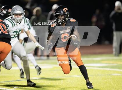 Thumbnail 1 in De La Salle vs. Pittsburg (CIF NCS Open Final) photogallery.