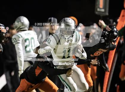 Thumbnail 2 in De La Salle vs. Pittsburg (CIF NCS Open Final) photogallery.