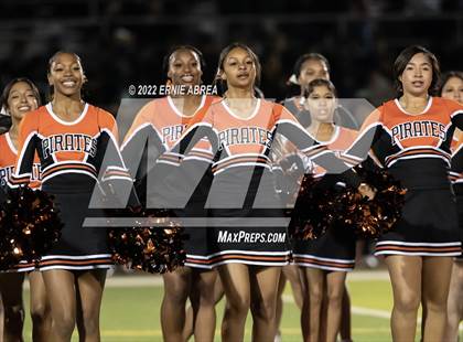 Thumbnail 2 in De La Salle vs. Pittsburg (CIF NCS Open Final) photogallery.