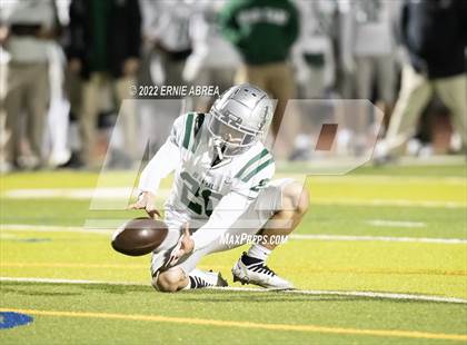 Thumbnail 2 in De La Salle vs. Pittsburg (CIF NCS Open Final) photogallery.