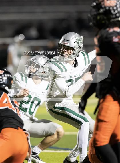 Thumbnail 1 in De La Salle vs. Pittsburg (CIF NCS Open Final) photogallery.