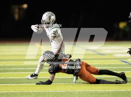 Thumbnail 3 in De La Salle vs. Pittsburg (CIF NCS Open Final) photogallery.