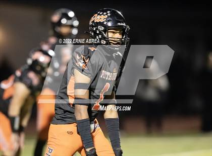 Thumbnail 2 in De La Salle vs. Pittsburg (CIF NCS Open Final) photogallery.