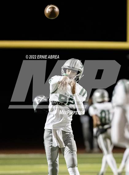 Thumbnail 3 in De La Salle vs. Pittsburg (CIF NCS Open Final) photogallery.