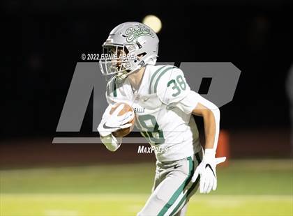 Thumbnail 1 in De La Salle vs. Pittsburg (CIF NCS Open Final) photogallery.