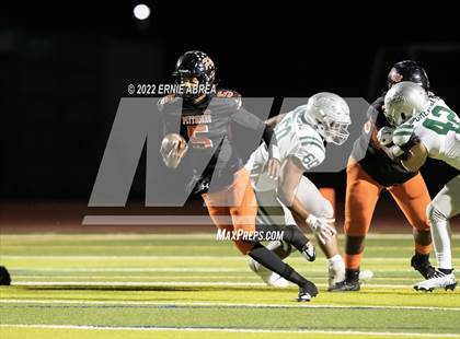 Thumbnail 2 in De La Salle vs. Pittsburg (CIF NCS Open Final) photogallery.
