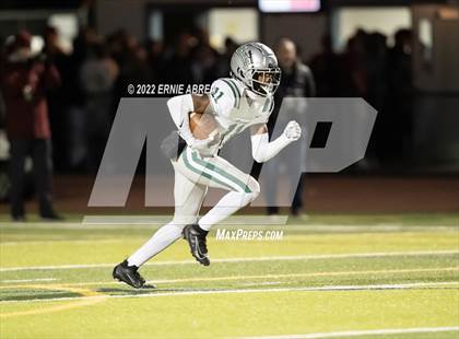 Thumbnail 2 in De La Salle vs. Pittsburg (CIF NCS Open Final) photogallery.