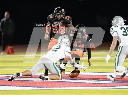 Thumbnail 1 in De La Salle vs. Pittsburg (CIF NCS Open Final) photogallery.