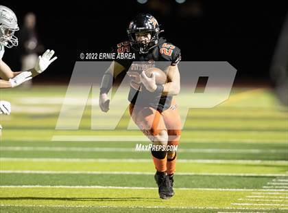 Thumbnail 2 in De La Salle vs. Pittsburg (CIF NCS Open Final) photogallery.