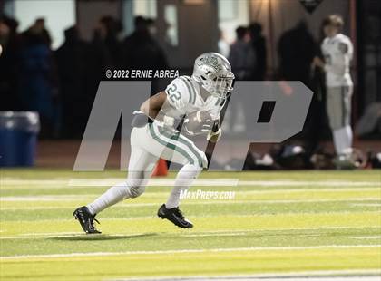 Thumbnail 2 in De La Salle vs. Pittsburg (CIF NCS Open Final) photogallery.