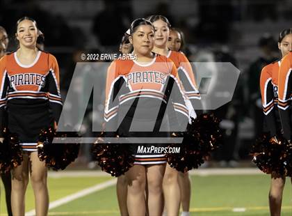 Thumbnail 3 in De La Salle vs. Pittsburg (CIF NCS Open Final) photogallery.