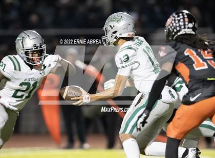 Thumbnail 3 in De La Salle vs. Pittsburg (CIF NCS Open Final) photogallery.