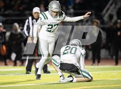 Thumbnail 2 in De La Salle vs. Pittsburg (CIF NCS Open Final) photogallery.
