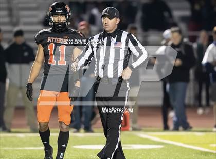 Thumbnail 3 in De La Salle vs. Pittsburg (CIF NCS Open Final) photogallery.