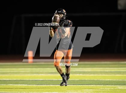 Thumbnail 1 in De La Salle vs. Pittsburg (CIF NCS Open Final) photogallery.