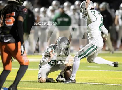 Thumbnail 2 in De La Salle vs. Pittsburg (CIF NCS Open Final) photogallery.