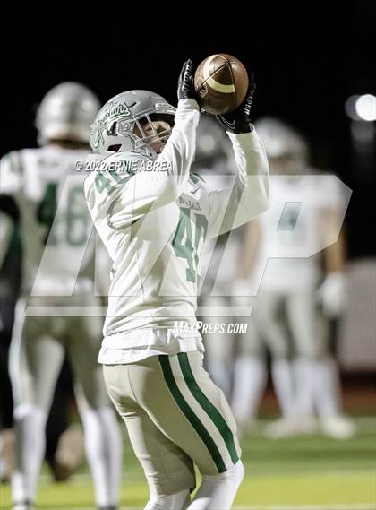 Thumbnail 1 in De La Salle vs. Pittsburg (CIF NCS Open Final) photogallery.