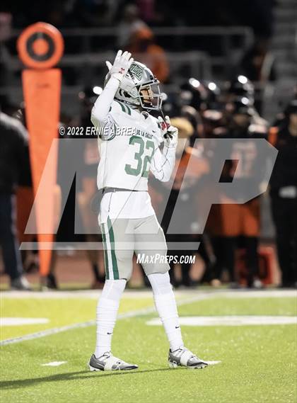Thumbnail 3 in De La Salle vs. Pittsburg (CIF NCS Open Final) photogallery.