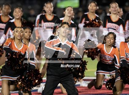 Thumbnail 2 in De La Salle vs. Pittsburg (CIF NCS Open Final) photogallery.